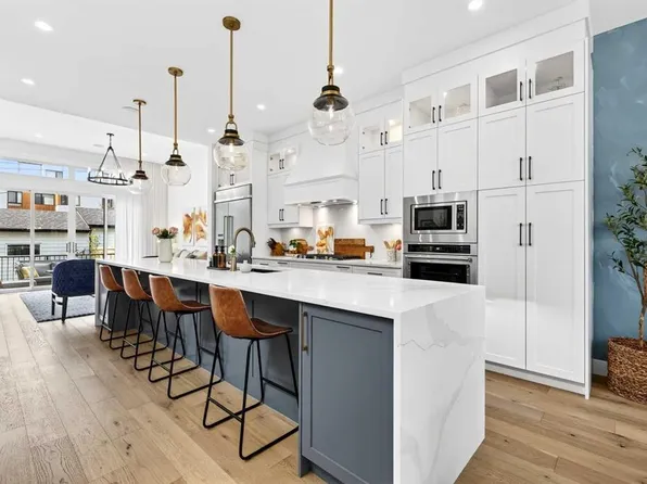 2129 N 27th Ave SW, Calgary, AB T2T 1G7
