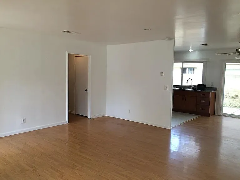 23691 San Dona — Photo 5
