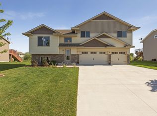 1763 Hidden Trl, Mayer, MN 55360