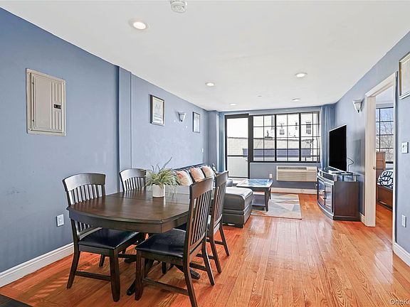 3rd image of 311 Saint Nicholas Avenue #3H