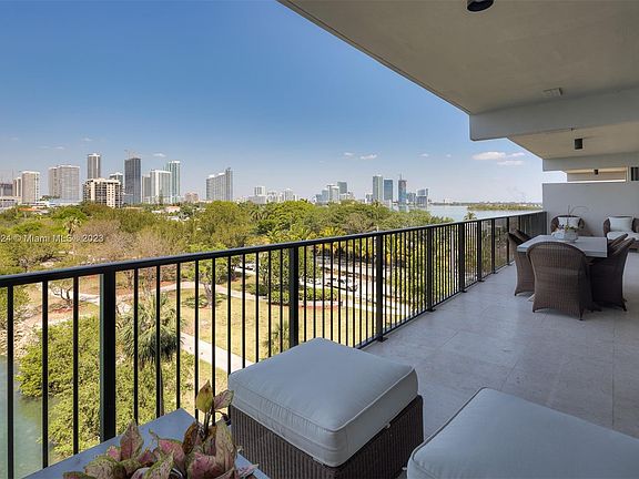 4th image of 1000 Venetian Way APT 508
