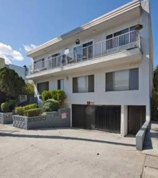 Orange Grove Towers — Photo 1