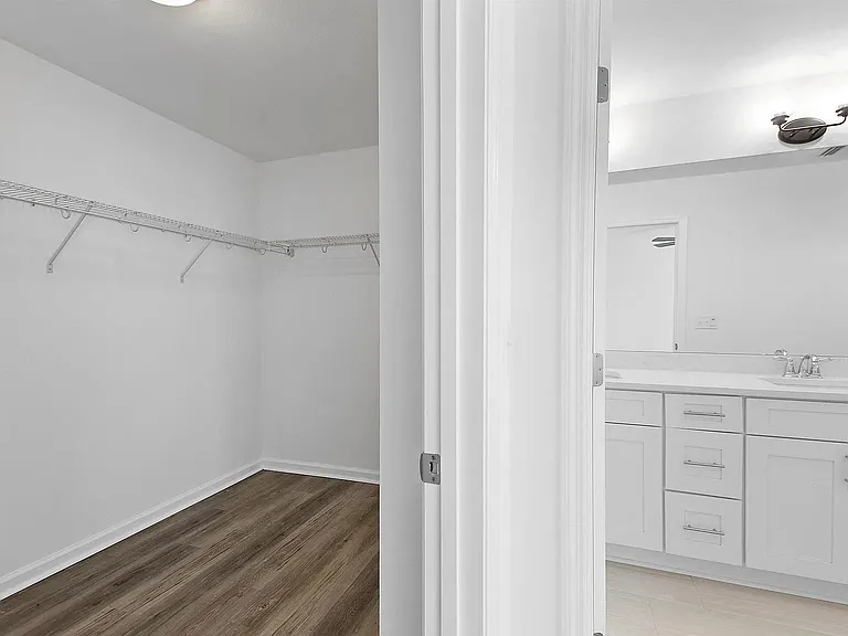 3675 Meadow Vista Ln — Photo 17