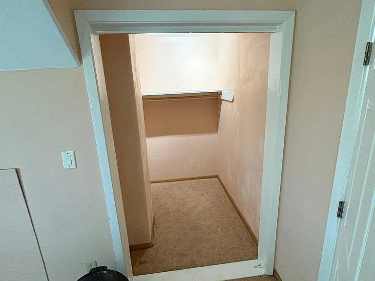 Unit Photo