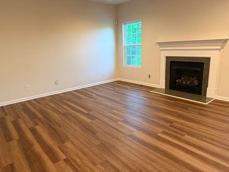 5055 Lake Forest Dr — Photo 4