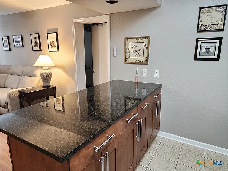 7685 Northcross Dr #308 — Photo 8