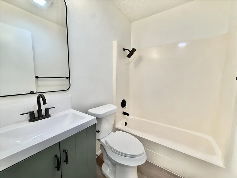 2305 Whitlow Cv — Photo 5