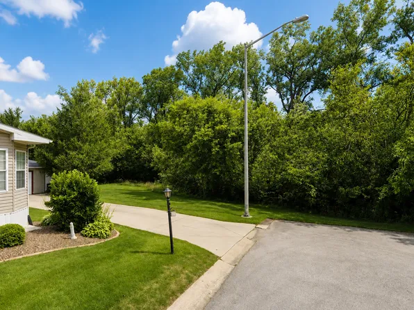 22654 S Foxfire Dr, Frankfort, IL 60423
