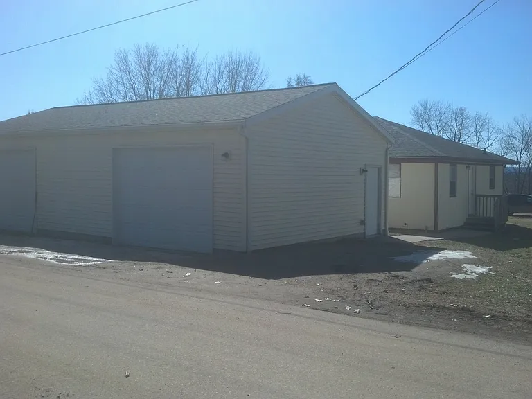 S1572 Lake St — Photo 14