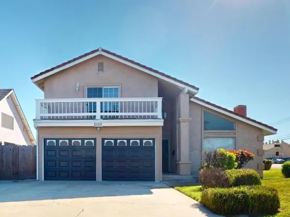 2100 Glasgow Dr, Ceres, CA 95307