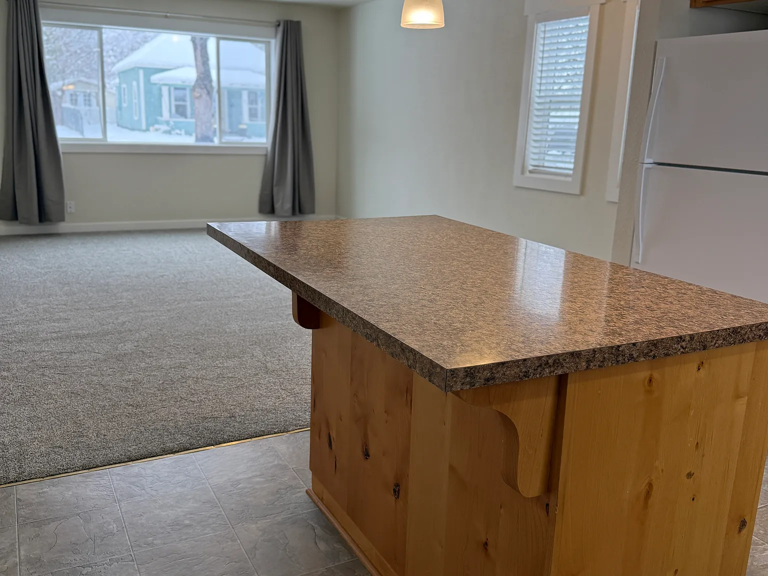 2 bed, 963 sqft, $1,950 — Photo 4