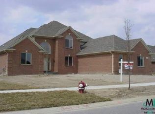 55551 Ceasars Dr, Utica, MI