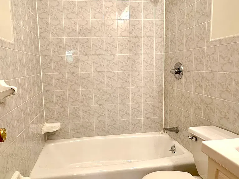 12 W 75th St #2A — Photo 10