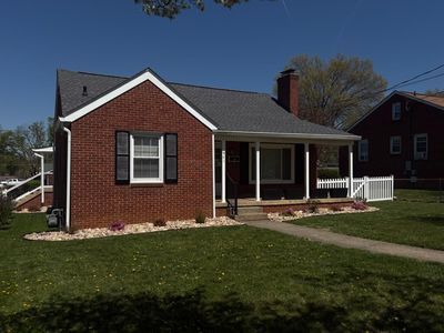 1941 Monticello St, Waynesboro, VA, 22980