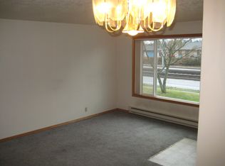 11018-11032 E Burnside St, Portland, OR 97216