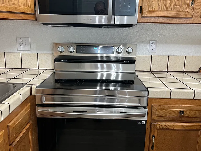 1024 Paloma Ave #1024 — Photo 4