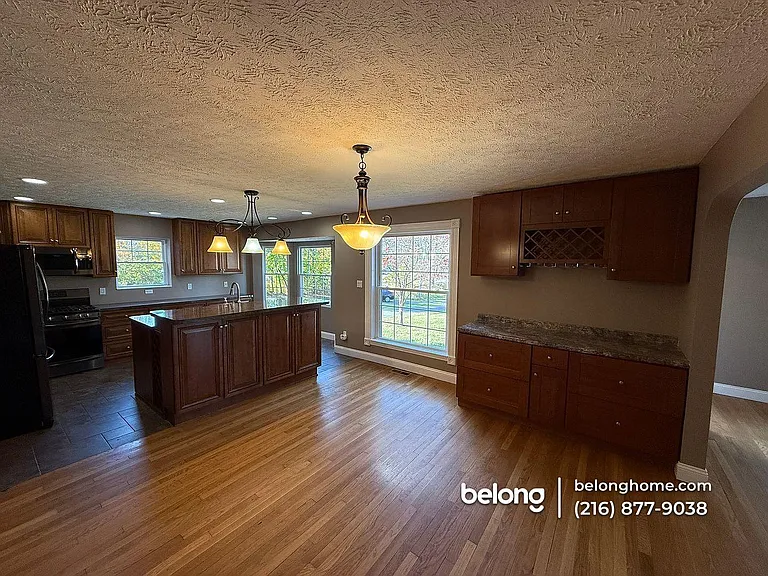30871 Lorain Rd — Photo 10
