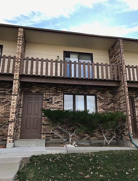 2535 Farnum townhouse unit