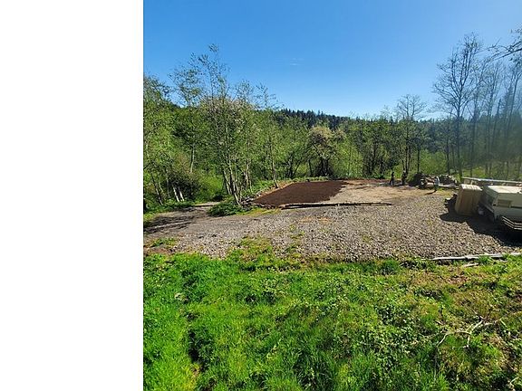 2nd image of 0 SE Washougal River Rd