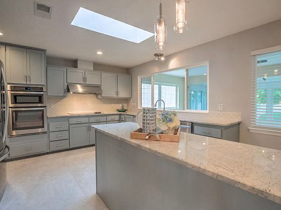 4th image of 5619 Planeta Ct NE