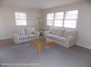 512 Holly Blvd, Bayville, NJ 08721