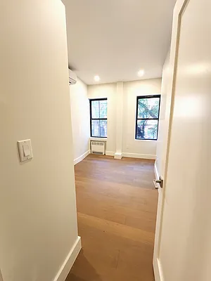 Rented by OGI Management | media 15