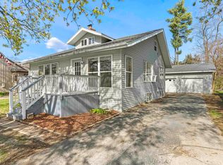 5745 Park Ridge Rd, Loves Park, IL 61111