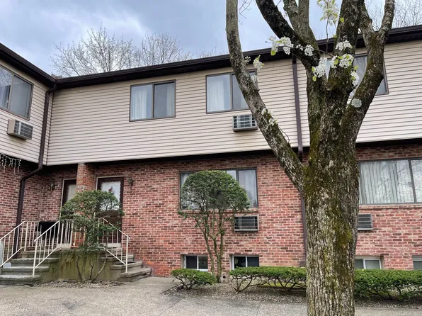 115 Lawn Avenue APT 6, Stamford, CT 06902