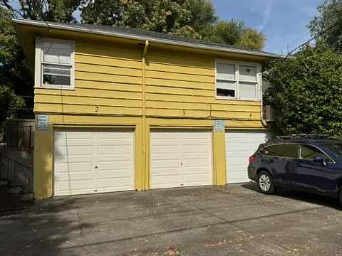 2 bed, 800 sqft, $2,100 — Photo 2