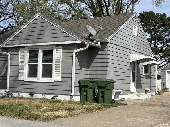 225 S Grant Ave, Colby, KS 67701