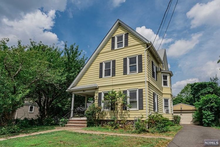 1st image of 9 S Highwood Ave