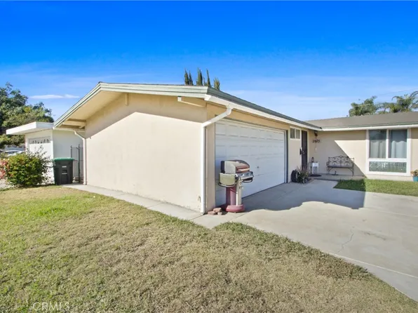2425 W Palm Ave, Orange, CA 92868