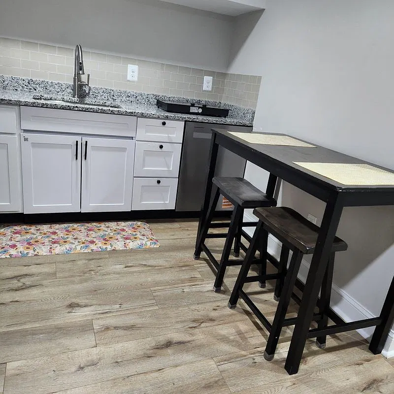 1 bed, 1.0 bath, 700 sqft, $1,150 — Photo 4