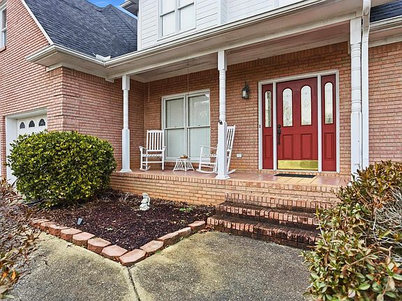 5th image of 546 Kennedy Rd