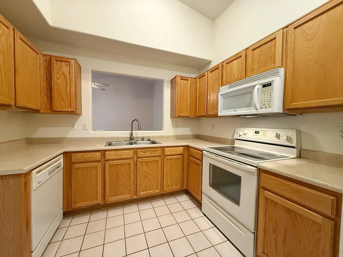 13155 West Saguaro Lane — Photo 4