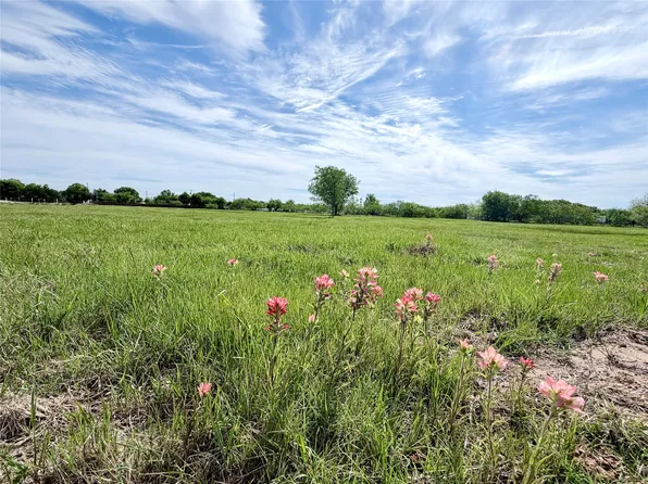3 Lakewood Dr, Whitney, TX 76692