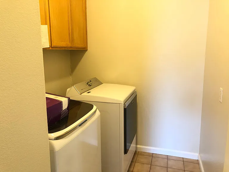 67 Cock Robin Ave — Photo 22