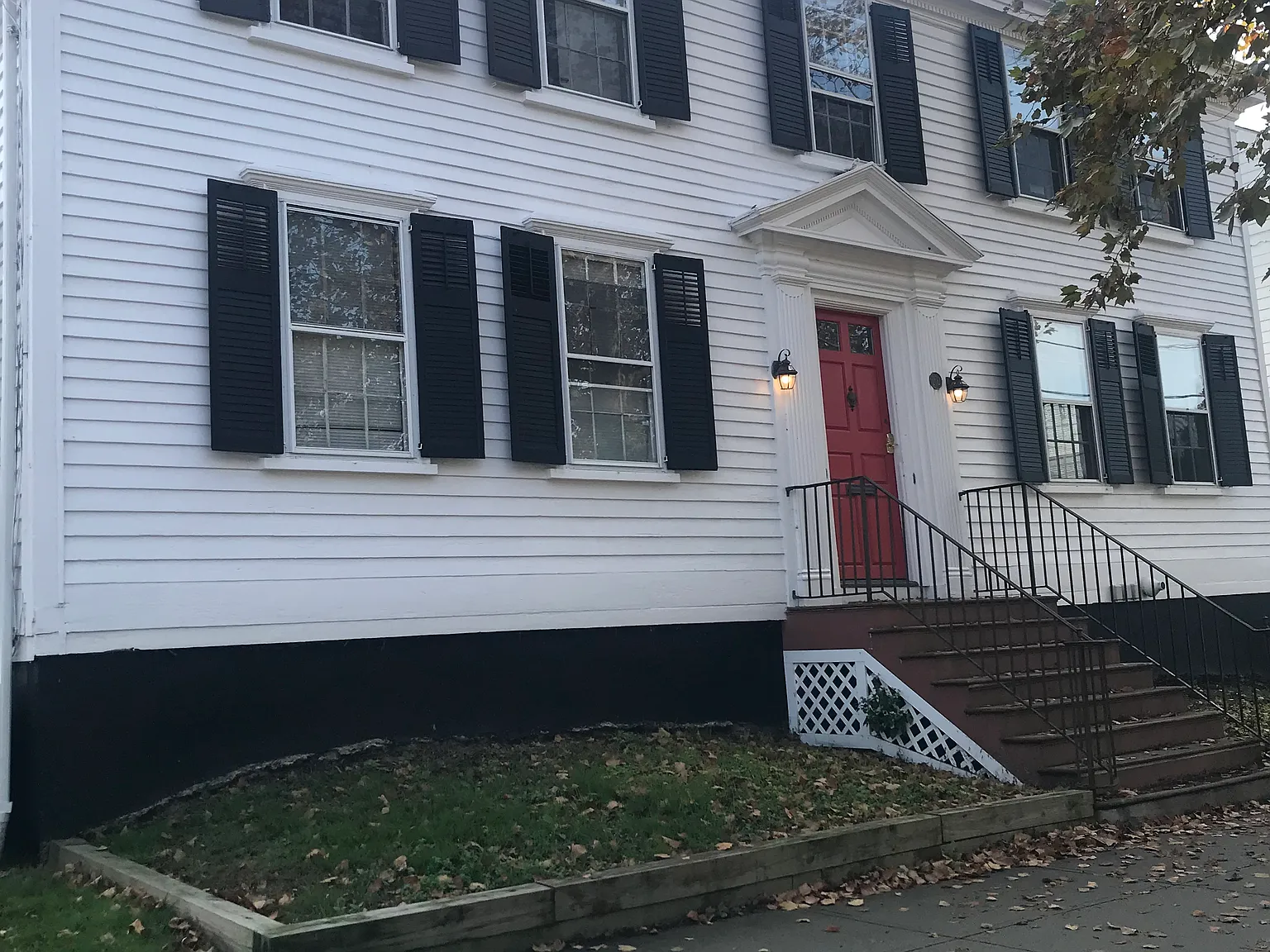 102 State St — Photo 1