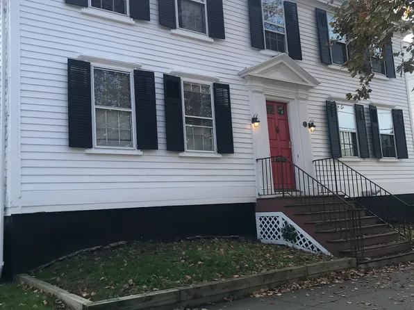 102 State St #2, Bristol, RI 02809