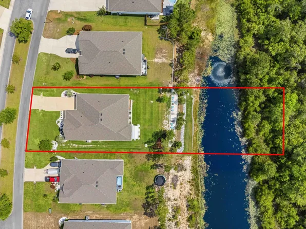 101 Hammock Oaks Blvd, Freeport, FL 32439