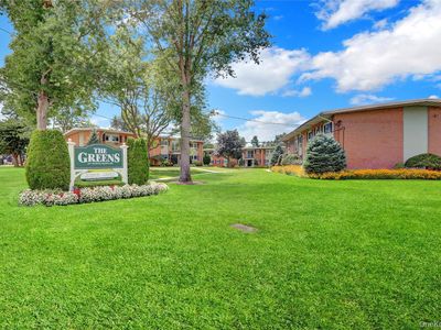 742 Deer Park Avenue #8B, North Babylon, NY, 11703