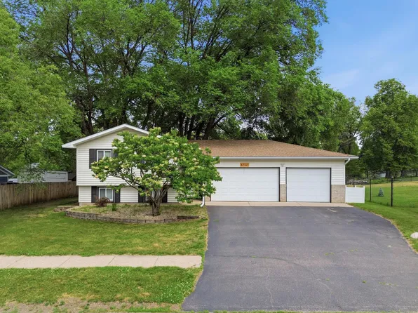6541 134th St W, Apple Valley, MN 55124