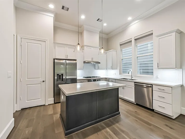5308 S Capitol St — Photo 12