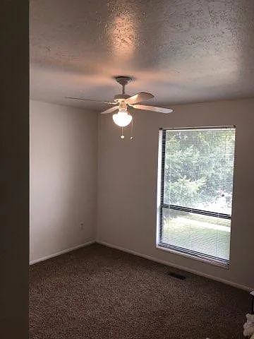 831 E 5750 S — Photo 23