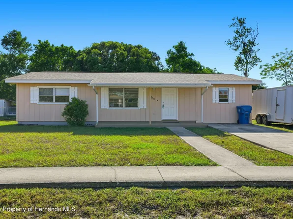 9248 Chase St, Spring Hill, FL 34606