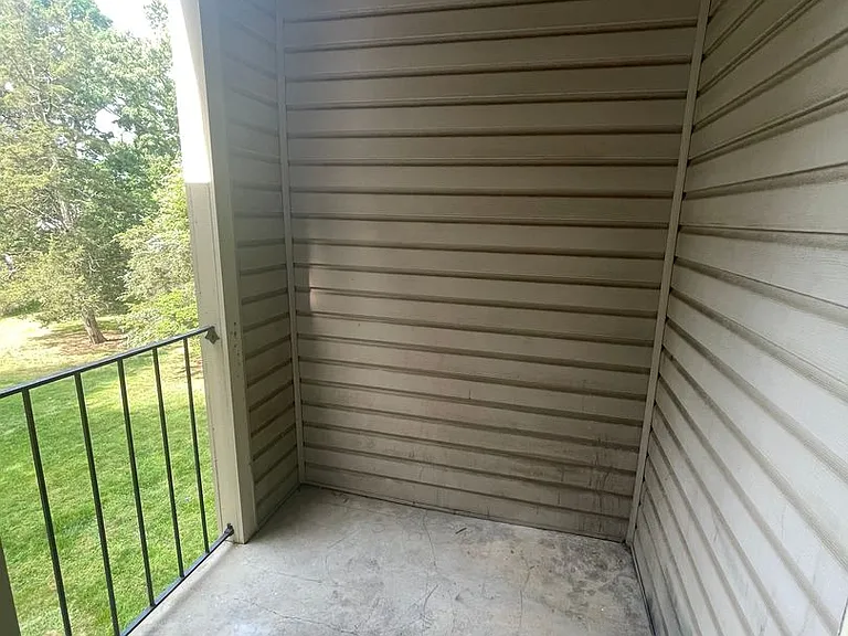 6246 Rosecroft Dr — Photo 15