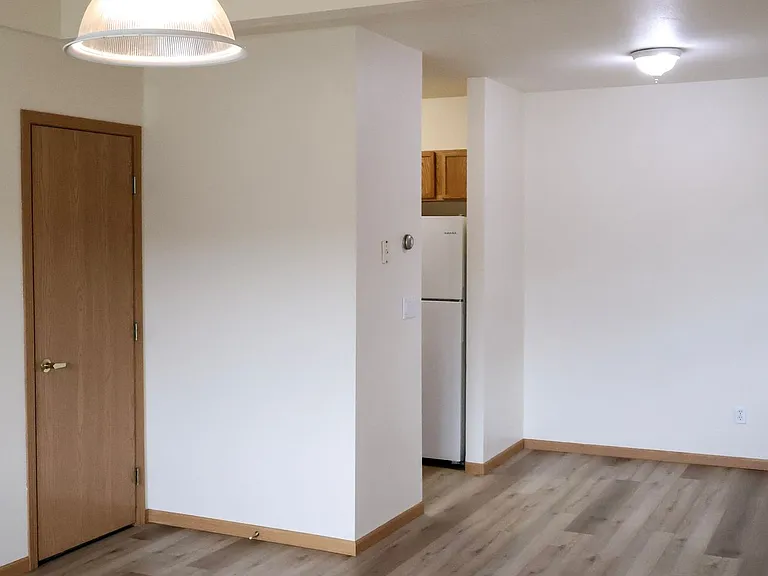 Oak Street Town Homes — Photo 14