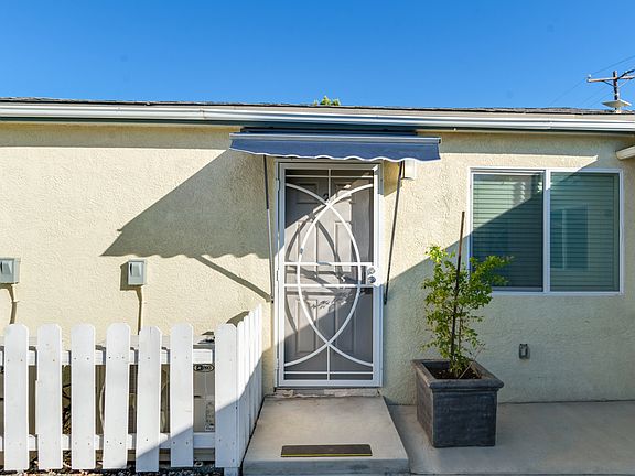 3rd image of 35149 Acacia Ave #3