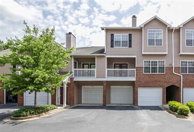 1st image of 905 Vinings Forest Ln SE