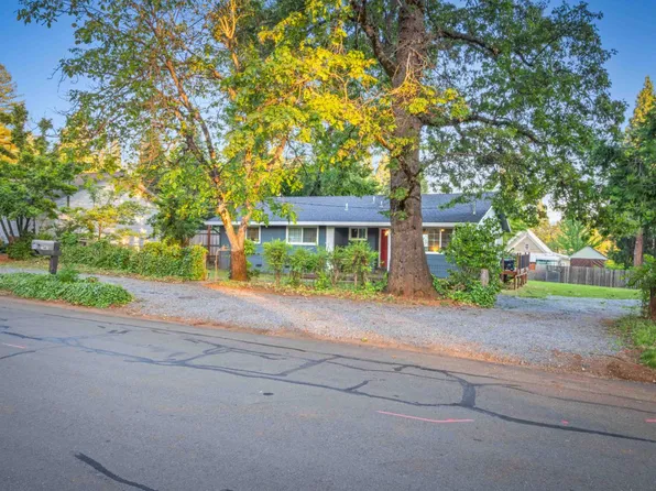 24662 Harrison St, Foresthill, CA 95631